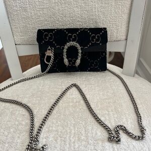 AUTHENTIC VELVET GUCCI LIKE NEW